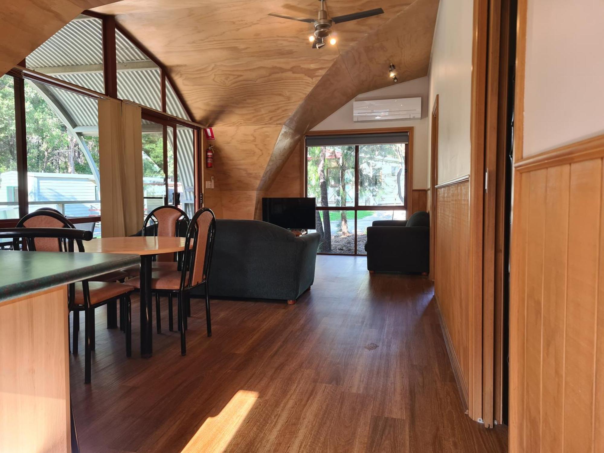 Mallacoota'S Shady Gully Caravan Park Exterior foto